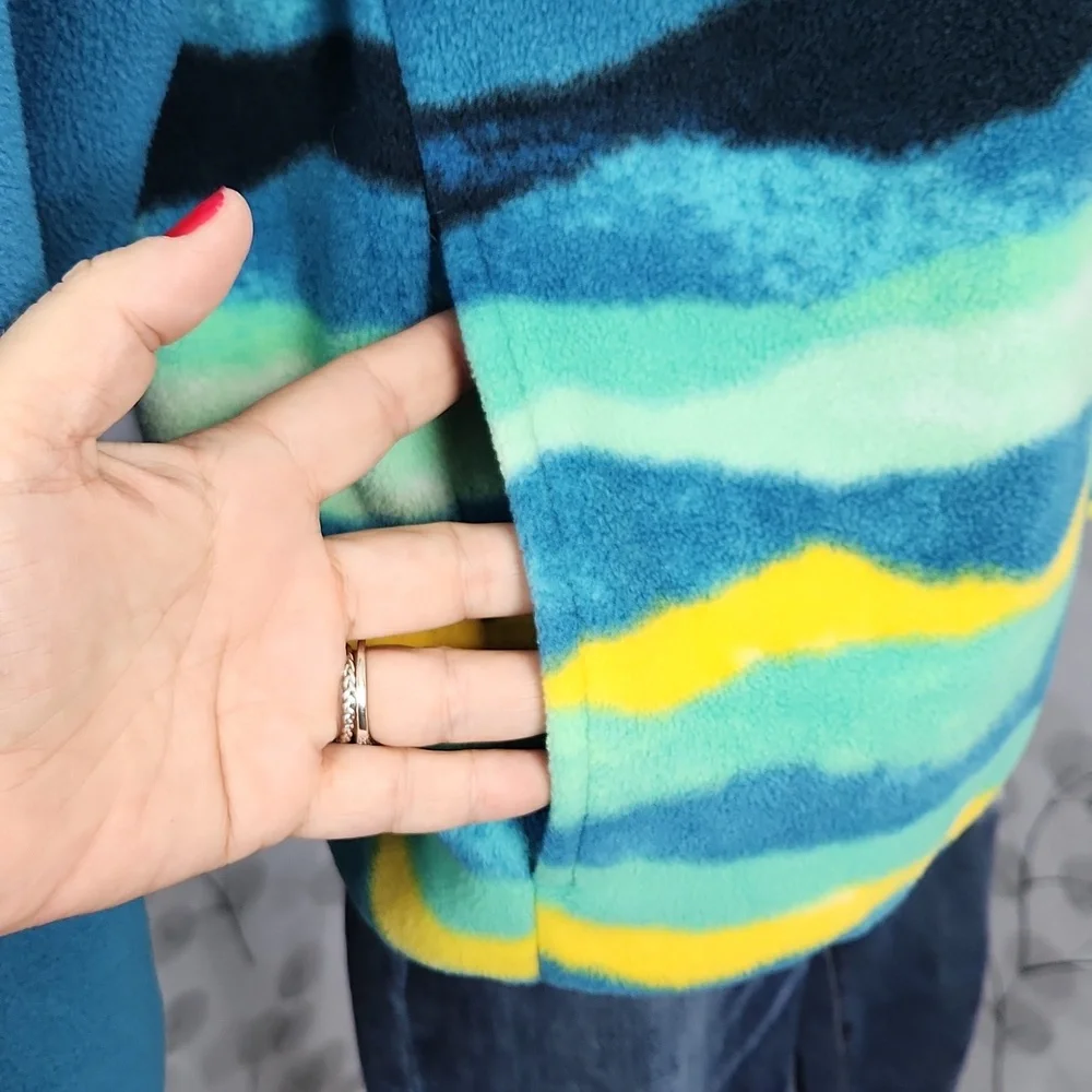 Lands' End Heritage Fleece Pullover - Picture 5 of 9